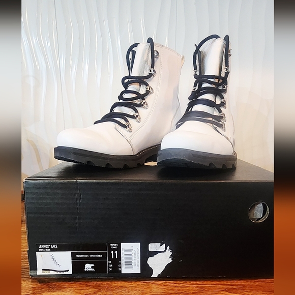 SOREL Lennox Lace Up  Combat Boots Size 11  Waterproof Leather White - Picture 8 of 9